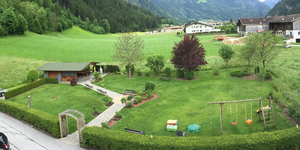 Ferienwohnungen Rahm Mayrhofen Esterno foto